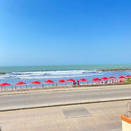 Apartamento Frente Al Mar En